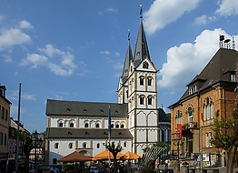 St.Severus-Kirche vom Bopparder Marktplatz