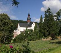 Die Klosterkirche vom Osteingang