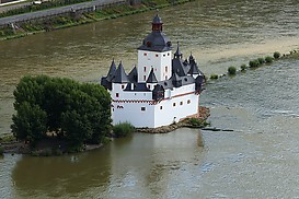 Die Burg Pfalzgrafenstein vom Sauzahn