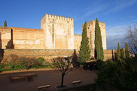 Alcazaba in der Morgensonne