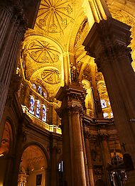 Seitenkuppeln in der Kathedrale