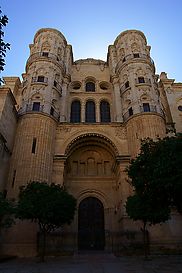 Seitenportal der Kathedrale